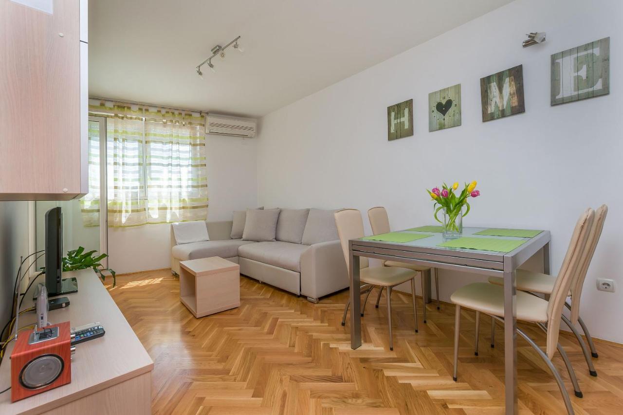 Apartments Cetina โอมิช ภายนอก รูปภาพ